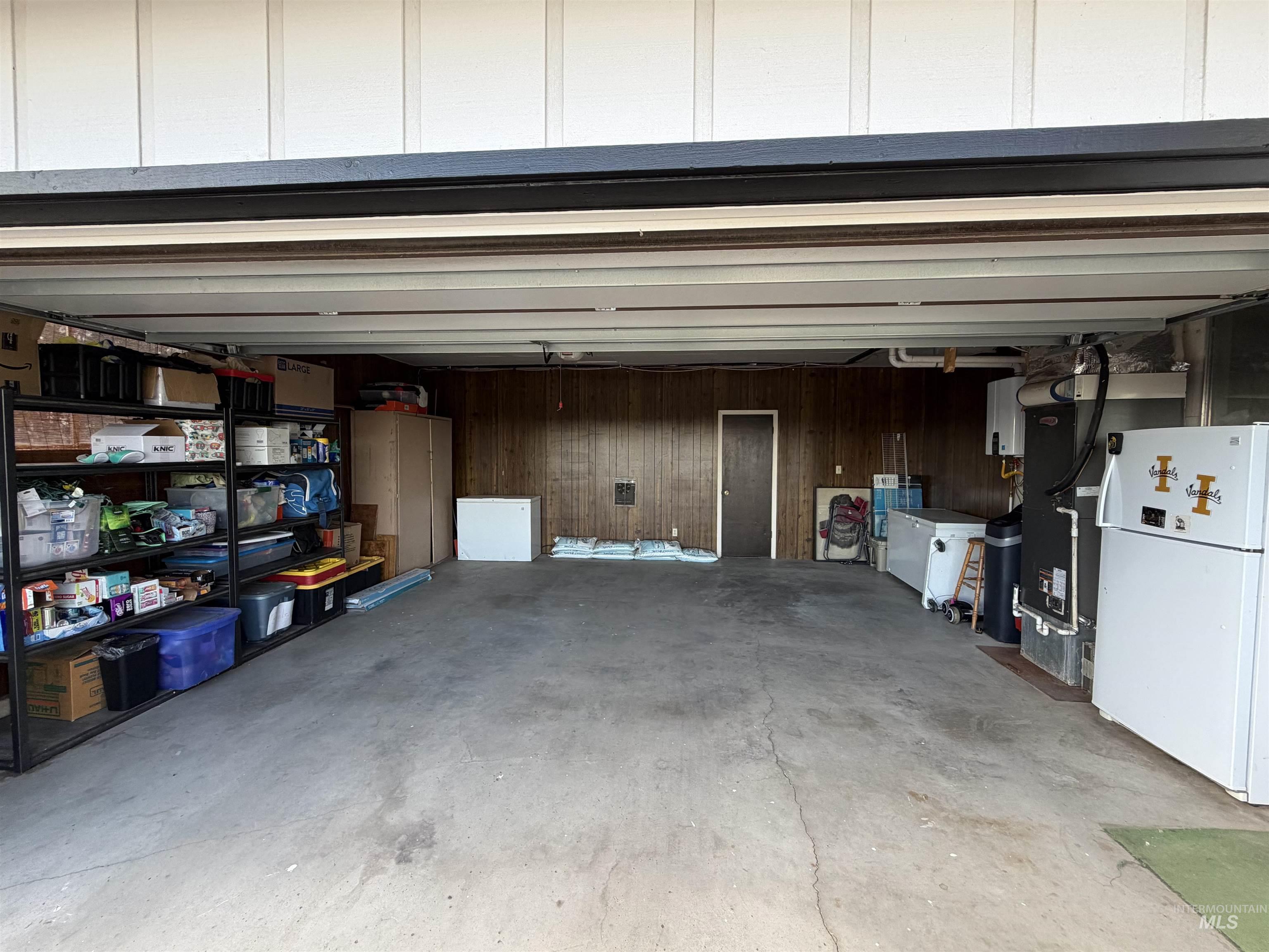 880 Jenkins Creek Rd - Image 29