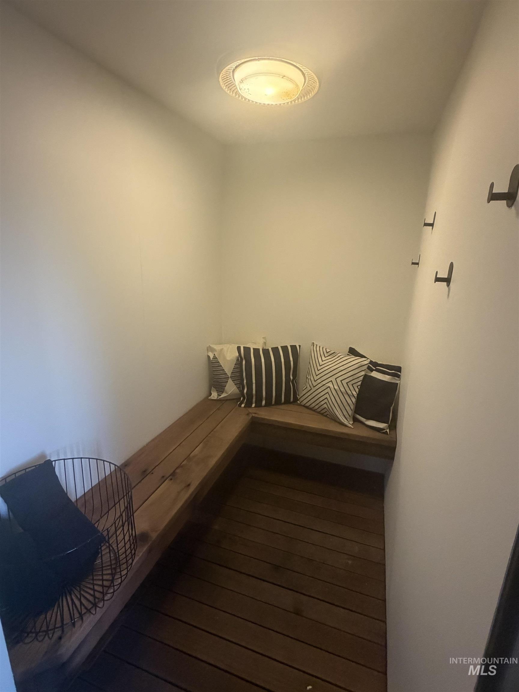 880 Jenkins Creek Rd - Image 30