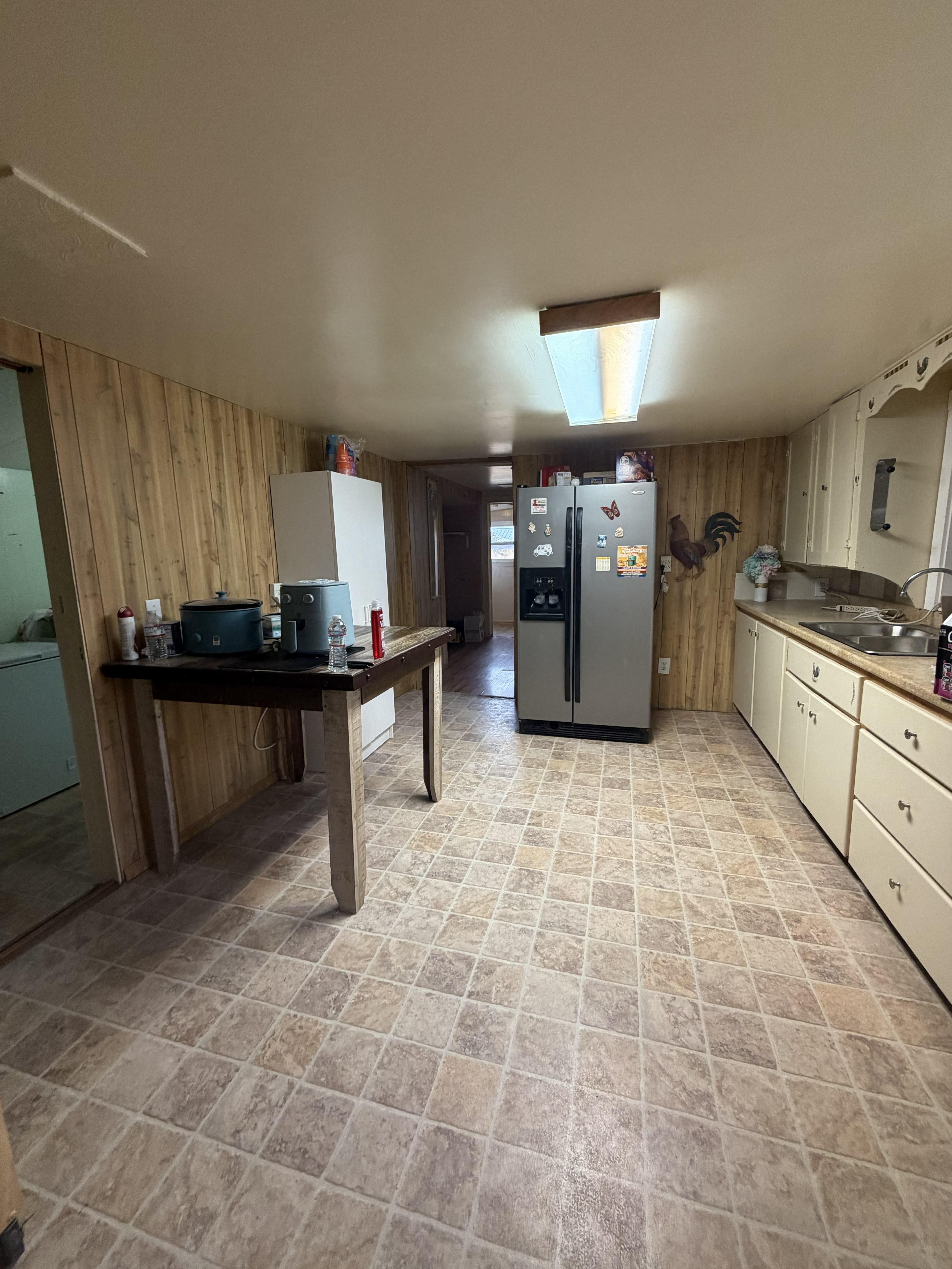 457 E. Galloway - Image 10
