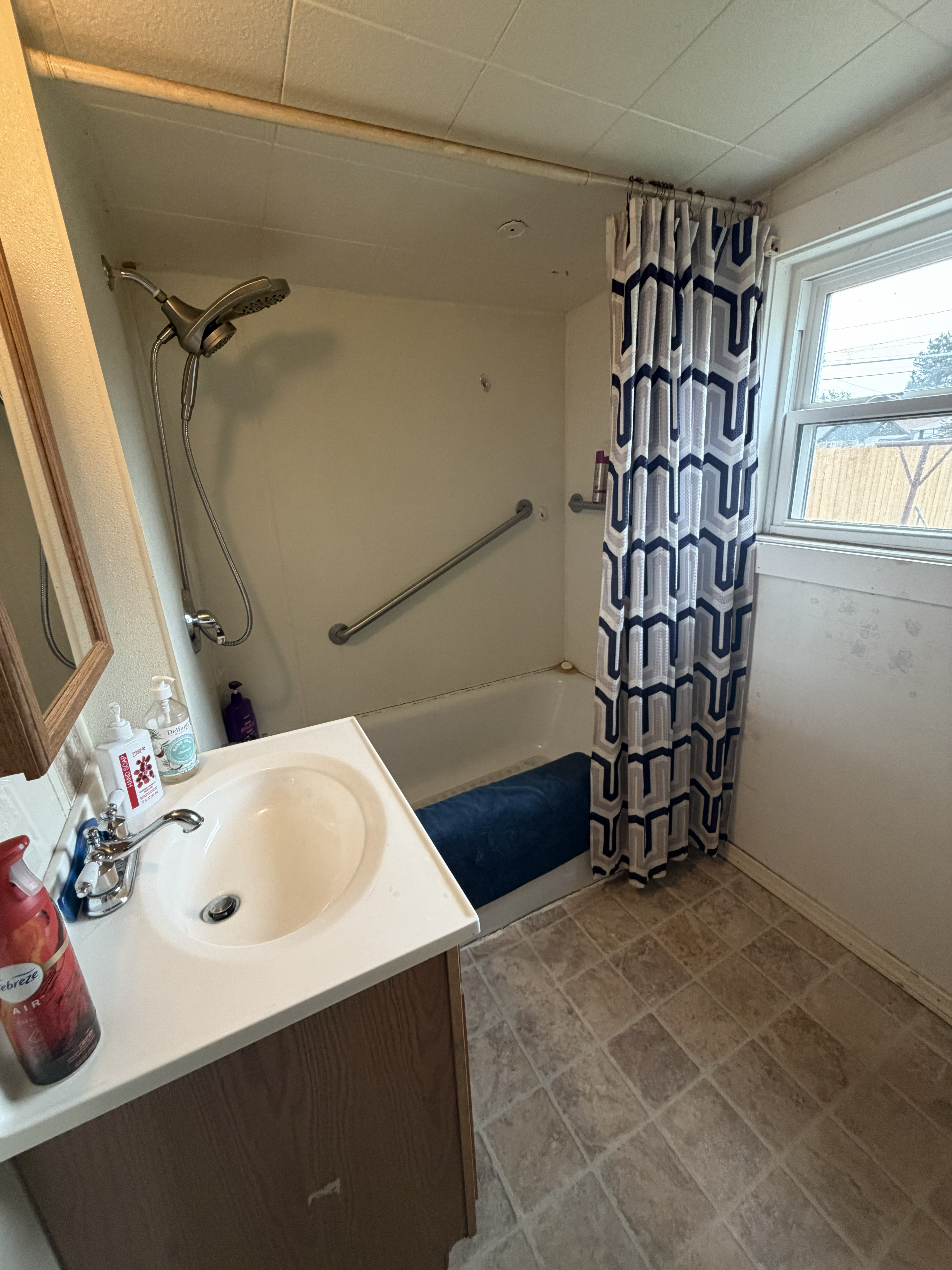 457 E. Galloway - Image 17