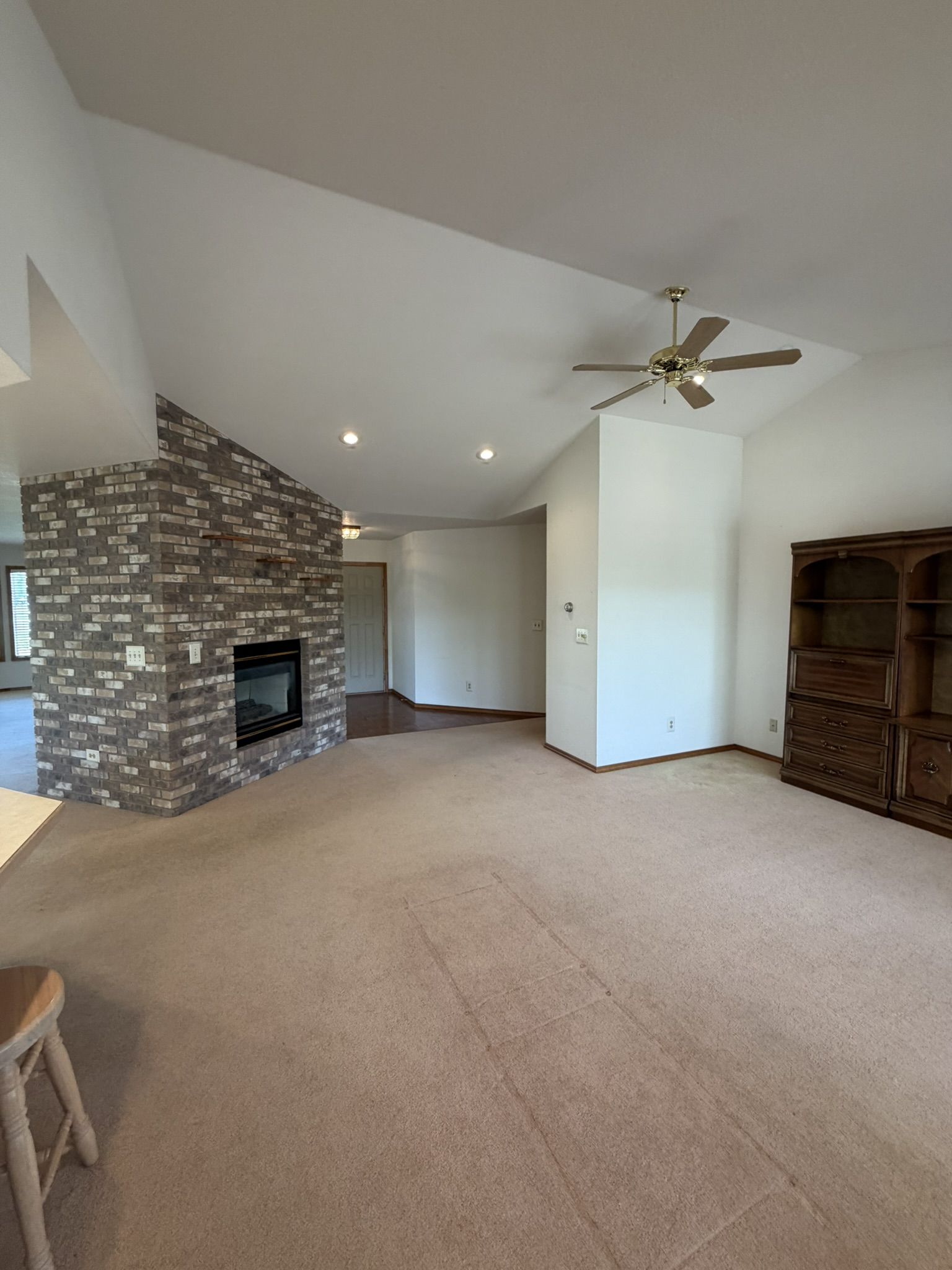 1865 Fairview St - Image 4