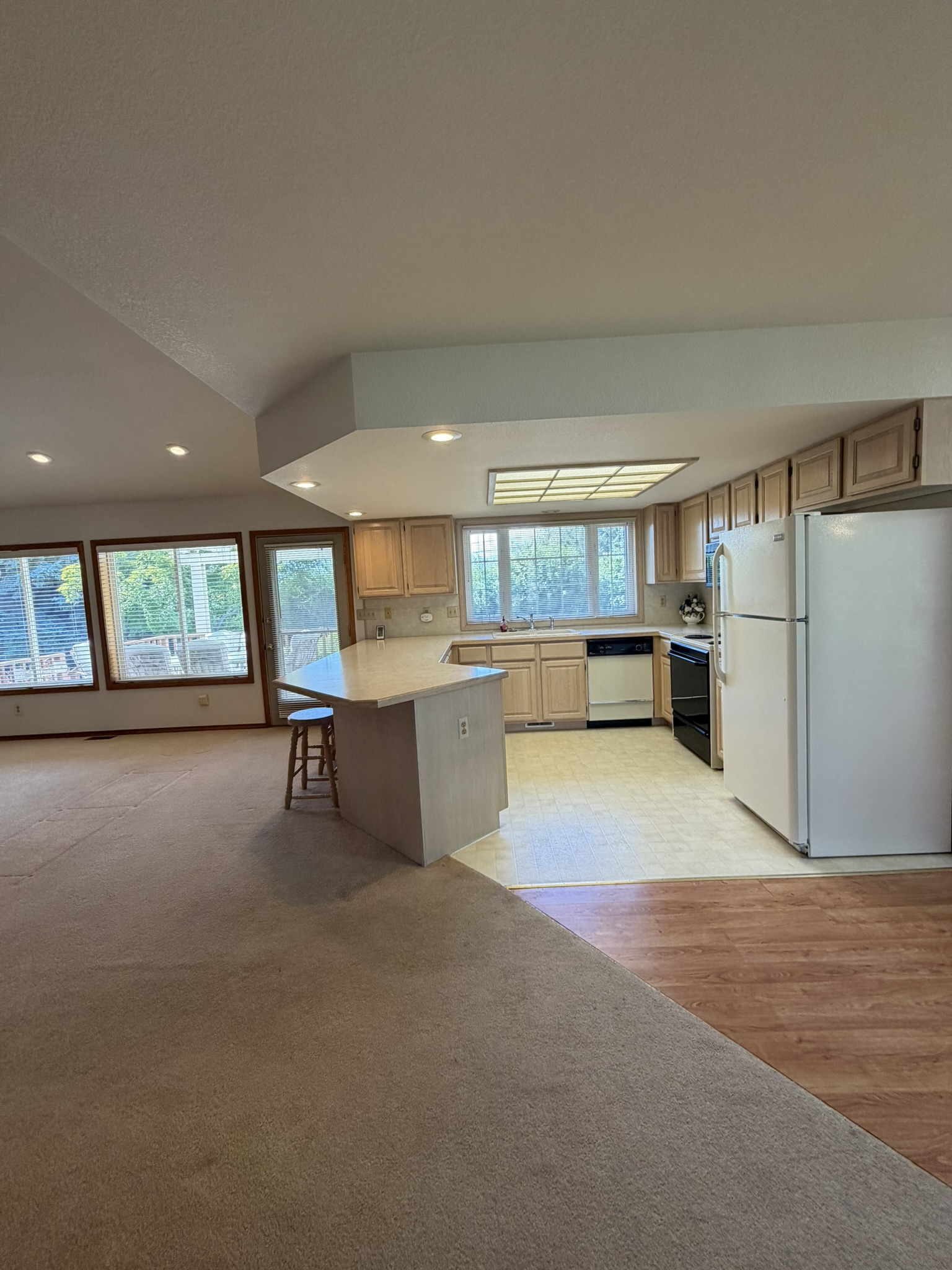 1865 Fairview St - Image 12