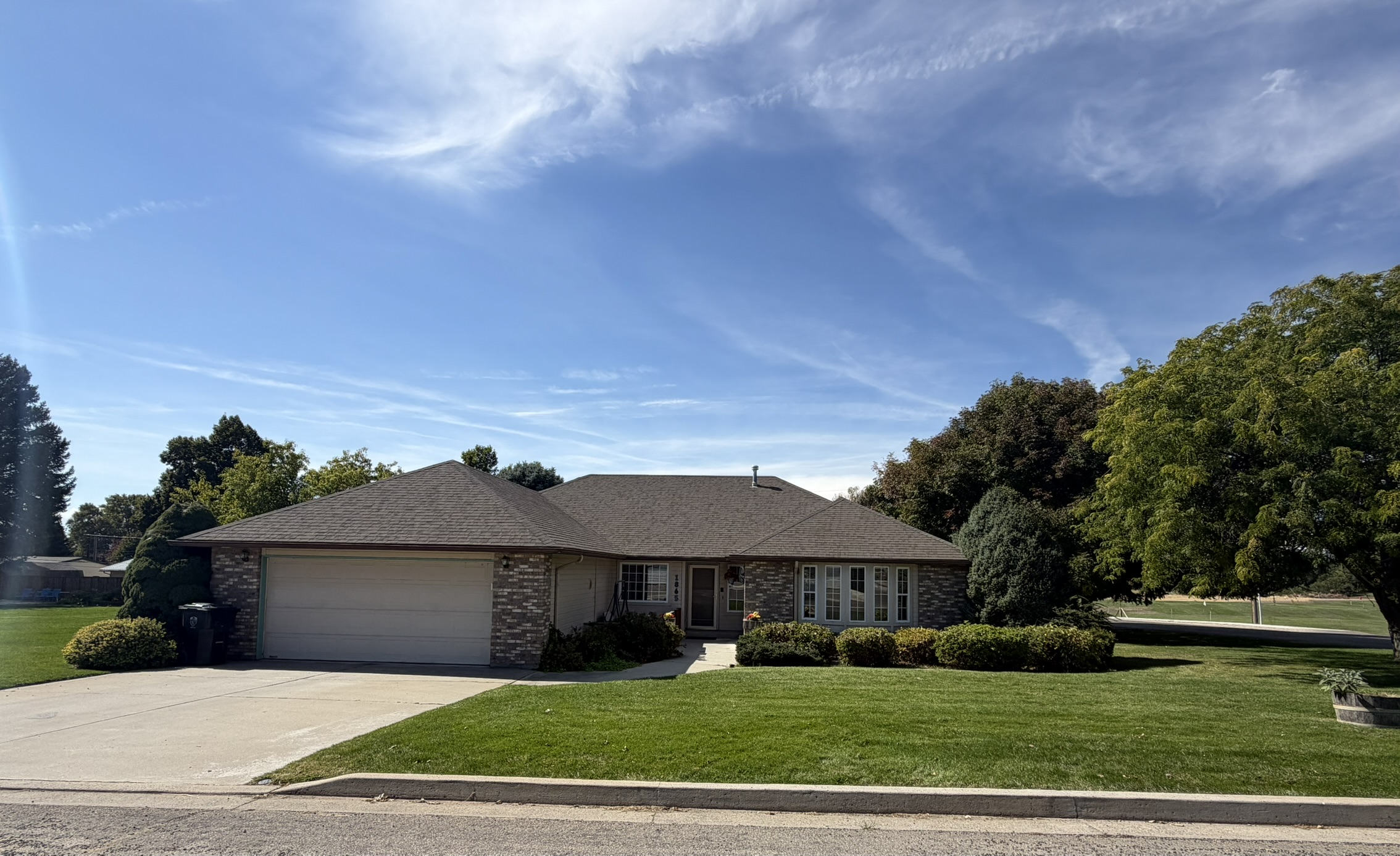1865 Fairview St - Image 33