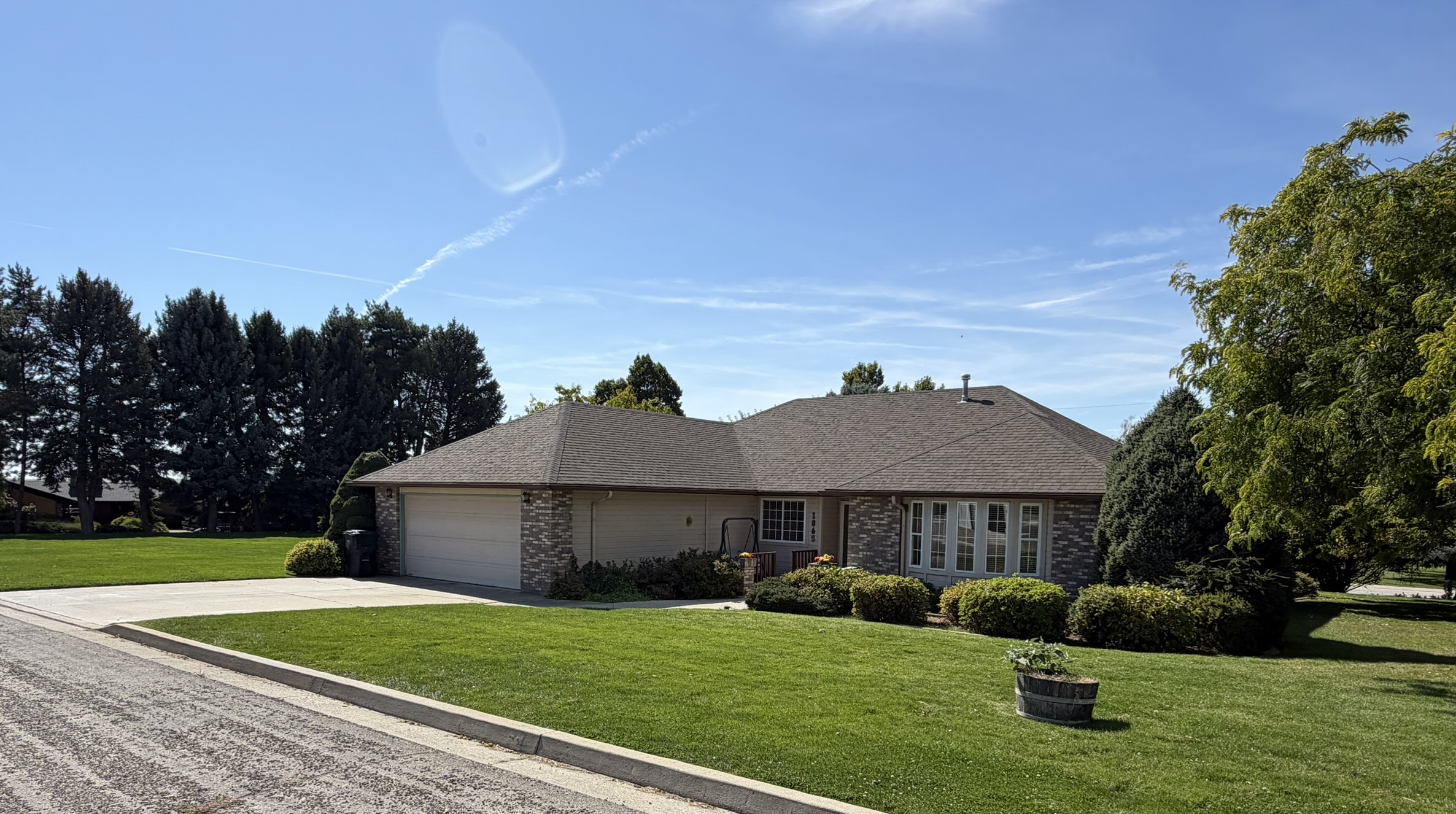 1865 Fairview St - Image 34
